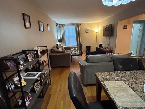 194 Smith Street 1M, Freeport NY 11520