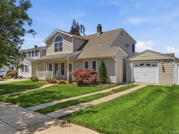 19 Tower Lane, Levittown NY 11756