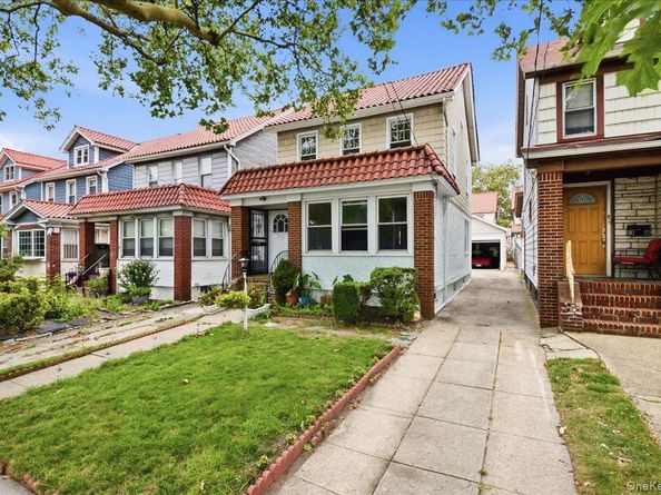 80-25 Woodhaven Boulevard, Glendale NY 11385