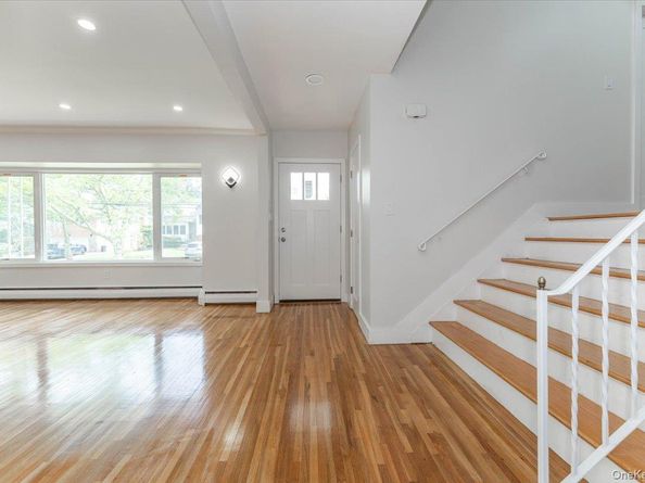 890 Carol Court, Woodmere NY 11598