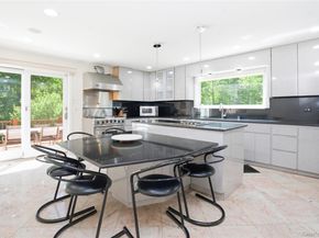 4 Old House Lane, Chappaqua NY 10514
