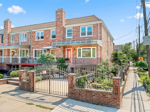 5902 70th Street, Maspeth NY 11378