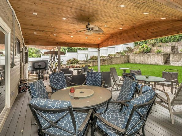 208 Woodbury Road, Woodbury NY 11797