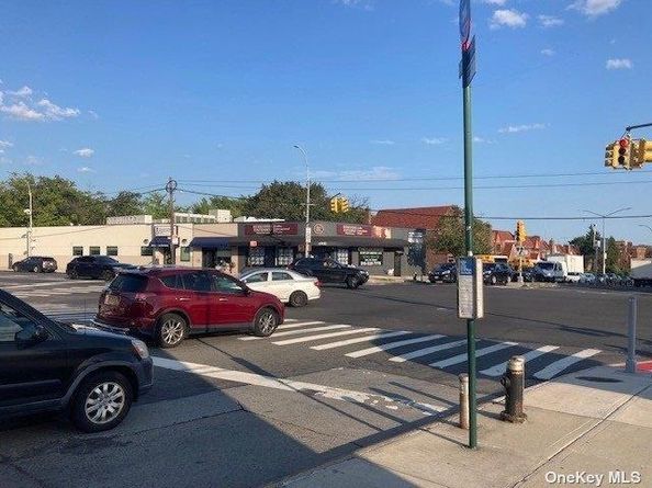 204-15 Foothill Avenue B 42, Hollis NY 11423