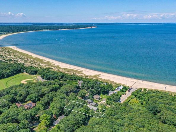 100 Flaggy Hole Road, East Hampton NY 11937
