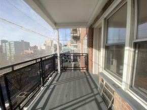 41-25 Kissena Boulevard 2S, Flushing NY 11355