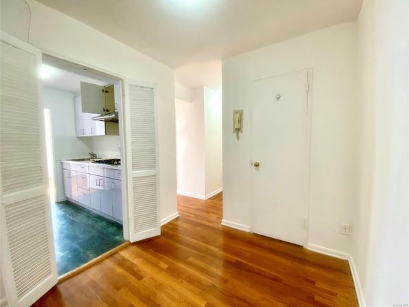 41-25 Kissena Boulevard 2S, Flushing NY 11355