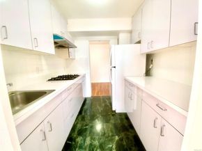 41-25 Kissena Boulevard 2S, Flushing NY 11355