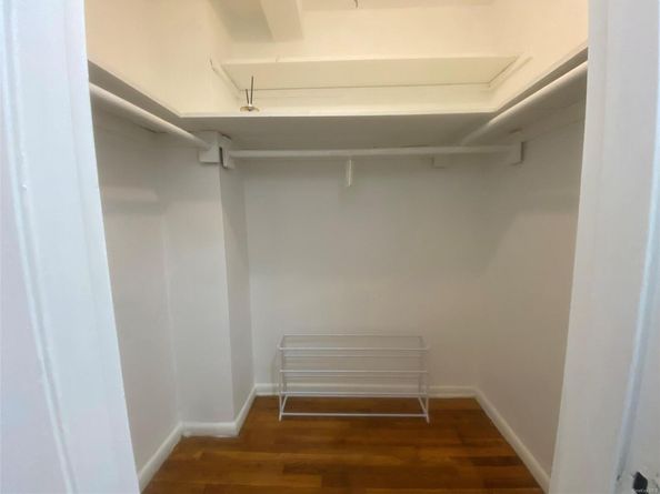 41-25 Kissena Boulevard 2S, Flushing NY 11355