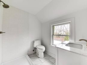 279 Stephen Hands Path C, East Hampton NY 11937