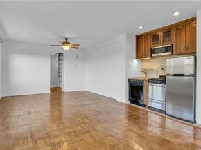 3935 Blackstone Avenue 5K, Bronx NY 10471