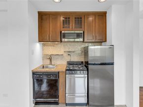3935 Blackstone Avenue 5K, Bronx NY 10471