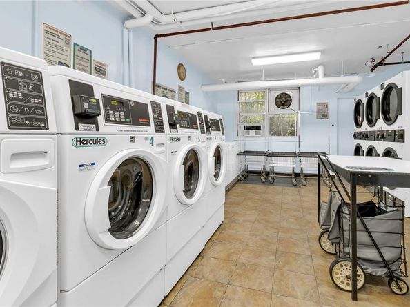 3935 Blackstone Avenue 5K, Bronx NY 10471