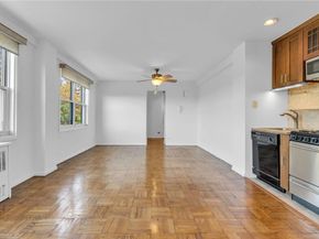 3935 Blackstone Avenue 5K, Bronx NY 10471