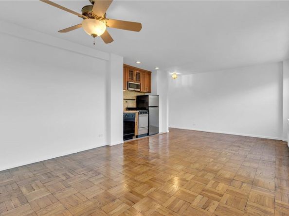 3935 Blackstone Avenue 5K, Bronx NY 10471