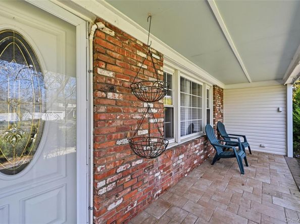 18 Marwood Place, Stony Brook NY 11790