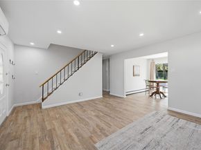18 Marwood Place, Stony Brook NY 11790