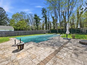 18 Marwood Place, Stony Brook NY 11790