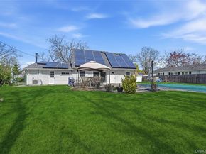 18 Marwood Place, Stony Brook NY 11790