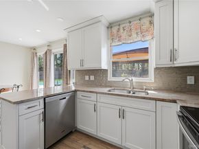 18 Marwood Place, Stony Brook NY 11790