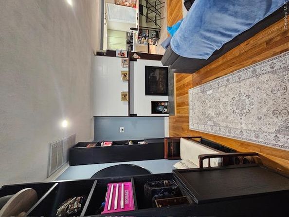 18 Robert Street, Freeport NY 11520