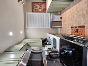 18 Robert Street, Freeport NY 11520