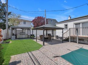 700 Sherwood Street, North Woodmere NY 11581