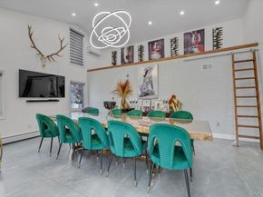 700 Sherwood Street, North Woodmere NY 11581