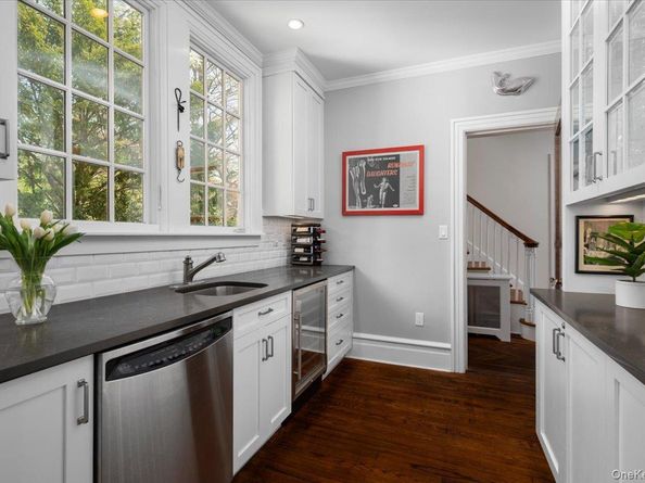 560 Pelhamdale Avenue, Pelham, NY 10803 - For Sale