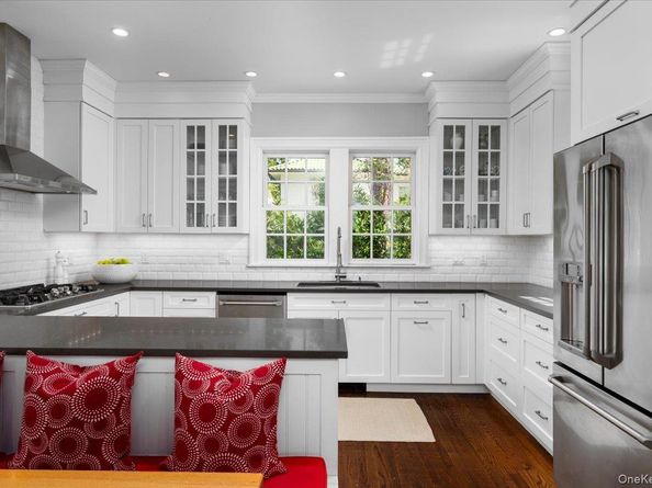 560 Pelhamdale Avenue, Pelham, NY 10803 - For Sale