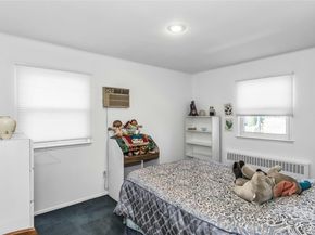 17 Fresno Drive, Plainview NY 11803