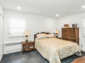 17 Fresno Drive, Plainview NY 11803
