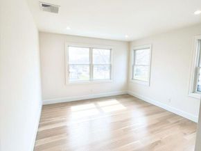 5 Baker Lane, Levittown NY 11756