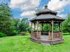 955 Heritage Hills B, Somers NY 10589