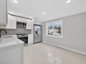 15 Lindsay Street, Huntington NY 11743