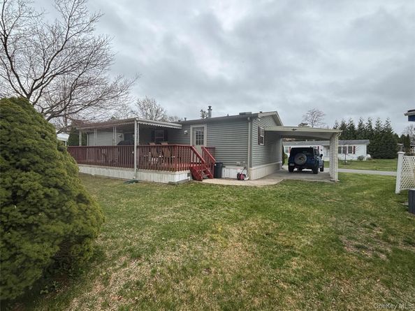 1661 Old Country Road 417, Riverhead NY 11901