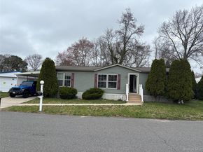 1661 Old Country Road 417, Riverhead NY 11901