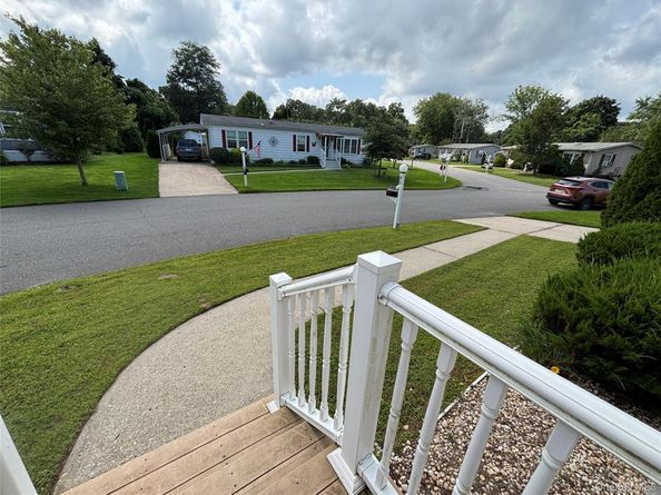 1661 Old Country Road 417, Riverhead NY 11901