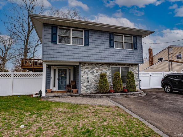 36 Leigh Street, Huntington NY 11743