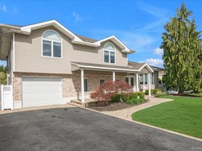 340 Woodbridge Lane, Jericho NY 11753