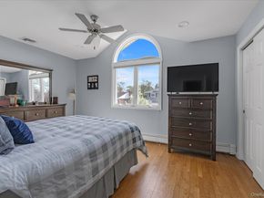 340 Woodbridge Lane, Jericho NY 11753