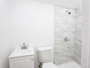 2 Oakland Drive N, Riverhead NY 11901