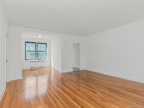 55 E 190 57, Bronx NY 10468