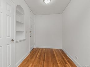 55 E 190 57, Bronx NY 10468
