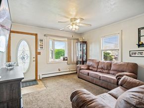80 Cherubina Lane, North Babylon NY 11703