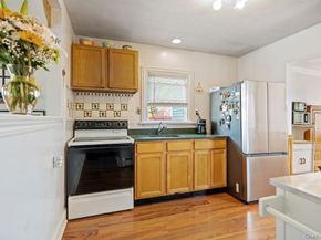 80 Cherubina Lane, North Babylon NY 11703