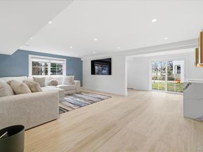 21 Dunhill Road, New Hyde Park NY 11040