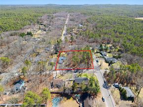 287 Peconic Terrace, Calverton NY 11933