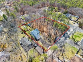 287 Peconic Terrace, Calverton NY 11933