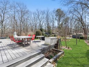 287 Peconic Terrace, Calverton NY 11933